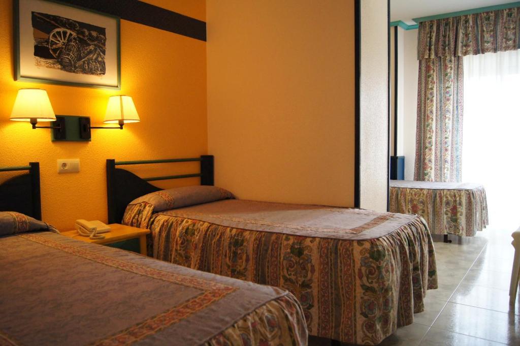 Hotel Las Dunas Noja Room photo