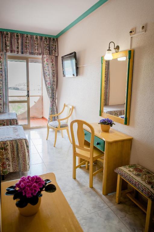 Hotel Las Dunas Noja Room photo
